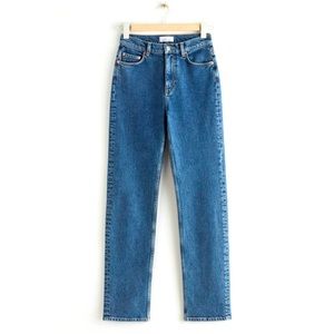 & Other Stories Favorite Cut Jeans in Mid Blue
